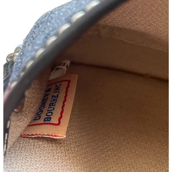 DOONEY & BOURKE Black Silver DB Logo Canvas Leather Trim Snap Clutch Wristlet - Picture 4 of 8